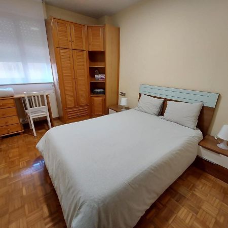 Ferienwohnung Piso Sencillo Y Acogedor Con Parking Gratuito Baranain Exterior foto