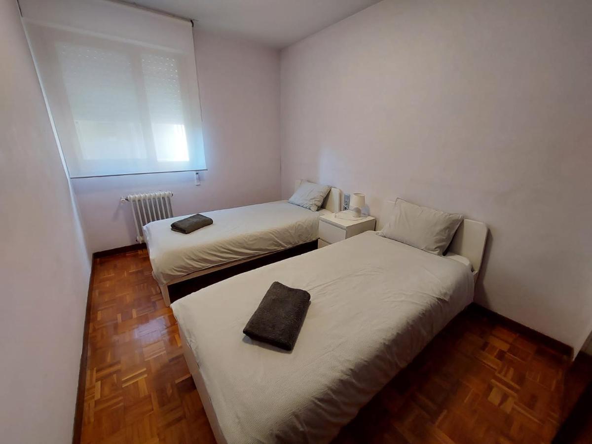 Ferienwohnung Piso Sencillo Y Acogedor Con Parking Gratuito Baranain Exterior foto